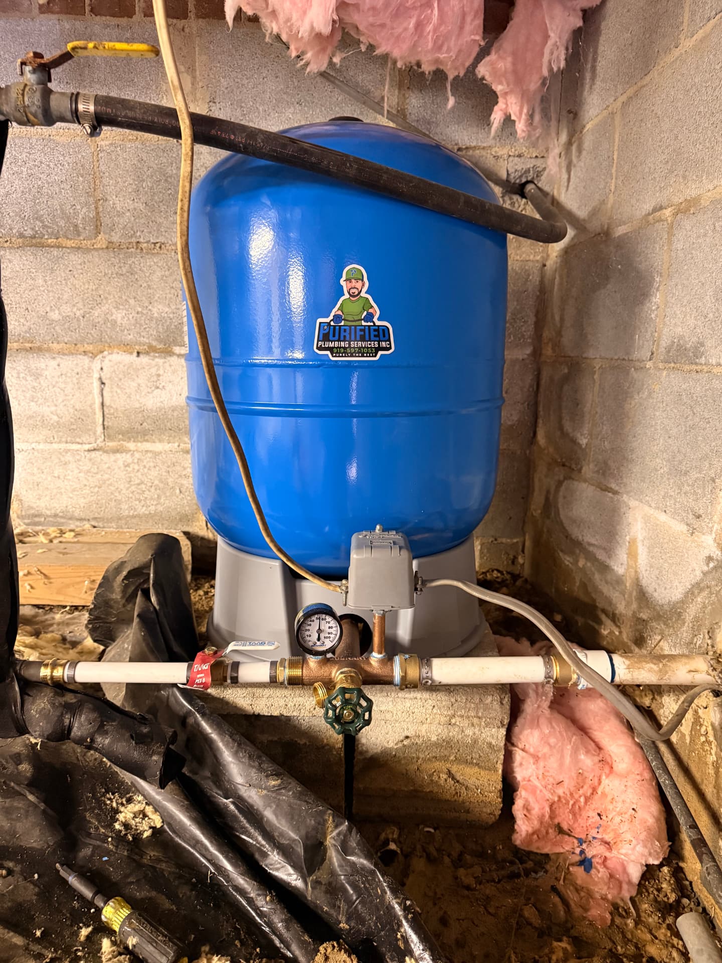 New well pressure tank and piping